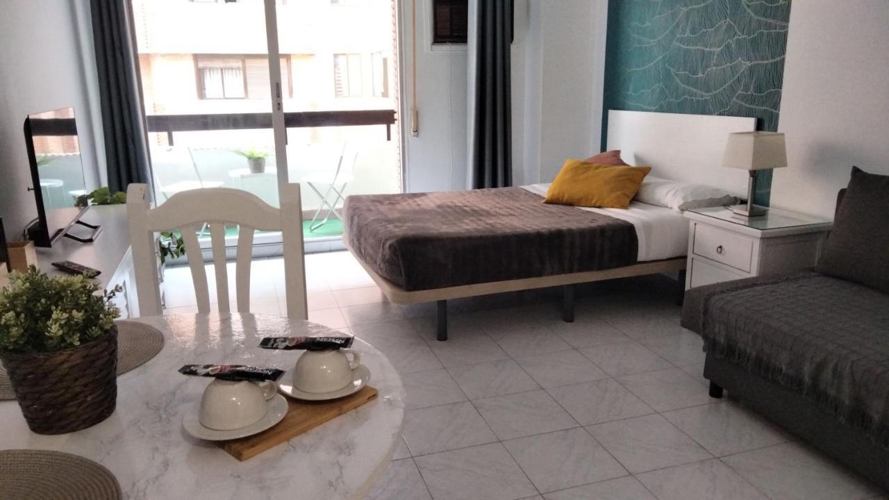 Triana Fenix Apartment Seville Exterior photo